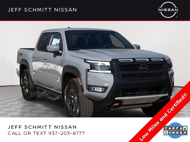 2025 Nissan Frontier PRO-4X's photo