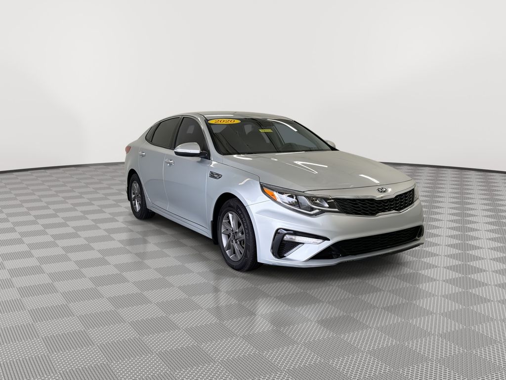 Used 2020 Kia Optima LX with VIN 5XXGT4L33LG426657 for sale in Beavercreek, OH