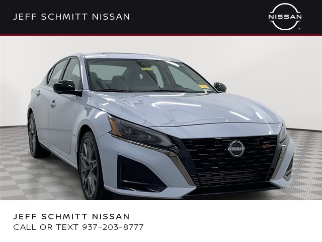 2024 Nissan Altima SR's photo