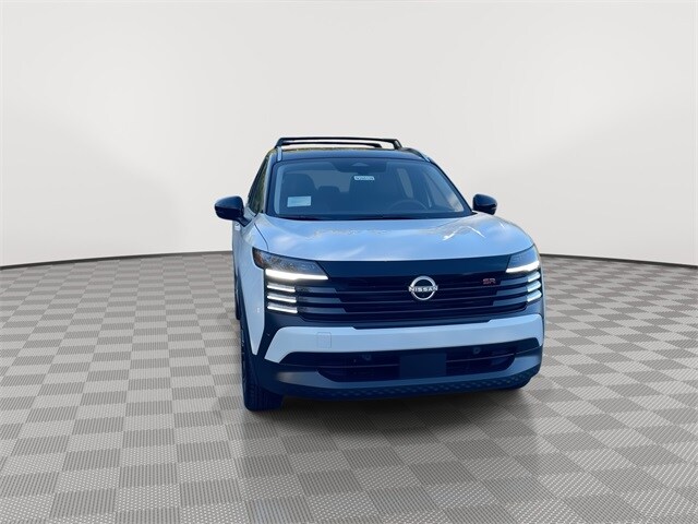 2026 Nissan Kicks SR photo 3