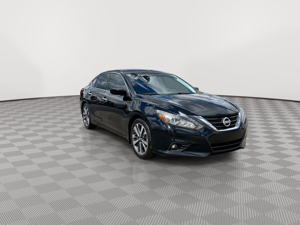 Used 2017 Nissan Altima 2.5 SR Sedan