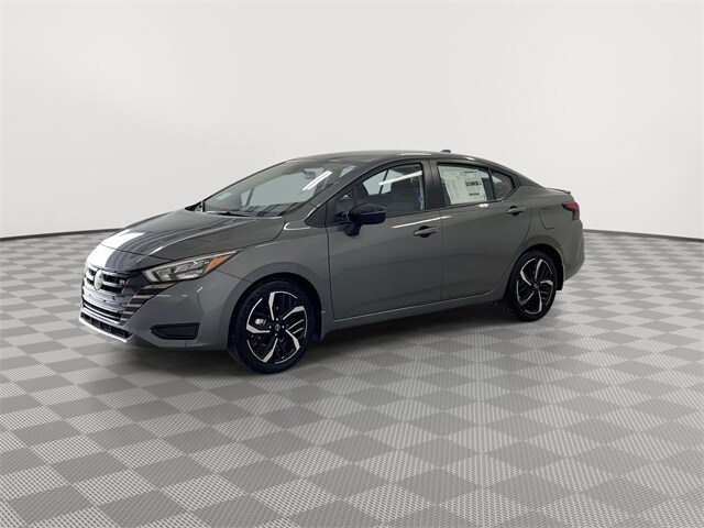 2025 Nissan Versa 1.6 SR photo 4