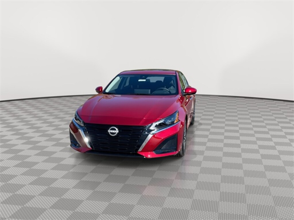 New 2025 Nissan Altima SV Sedan