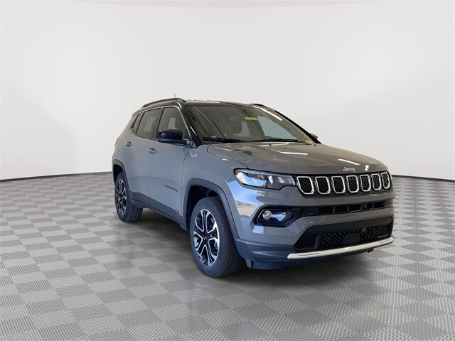 2023 Jeep Compass Limited photo 2