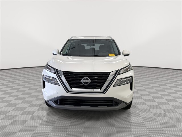 2023 Nissan Rogue SV photo 3