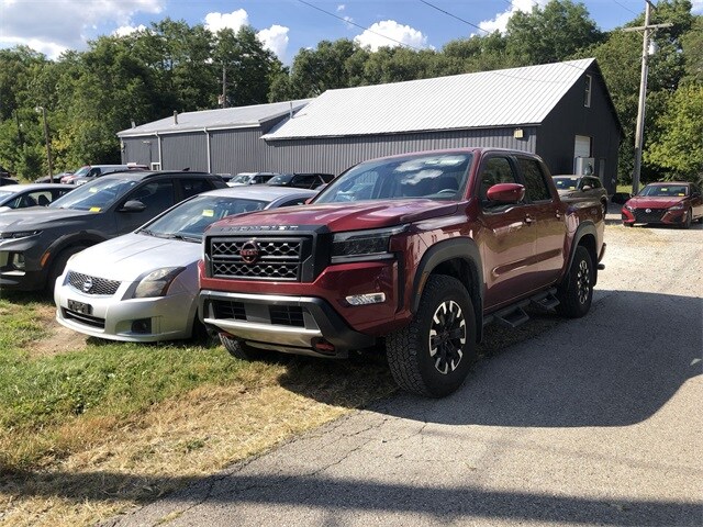 2023 Nissan Frontier PRO-4X photo 3
