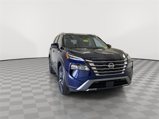 2024 Nissan Rogue SL photo 2