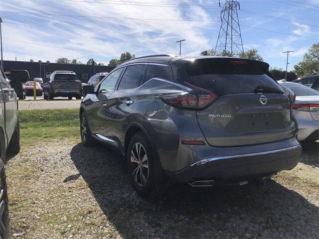 2019 Nissan Murano SV photo 2