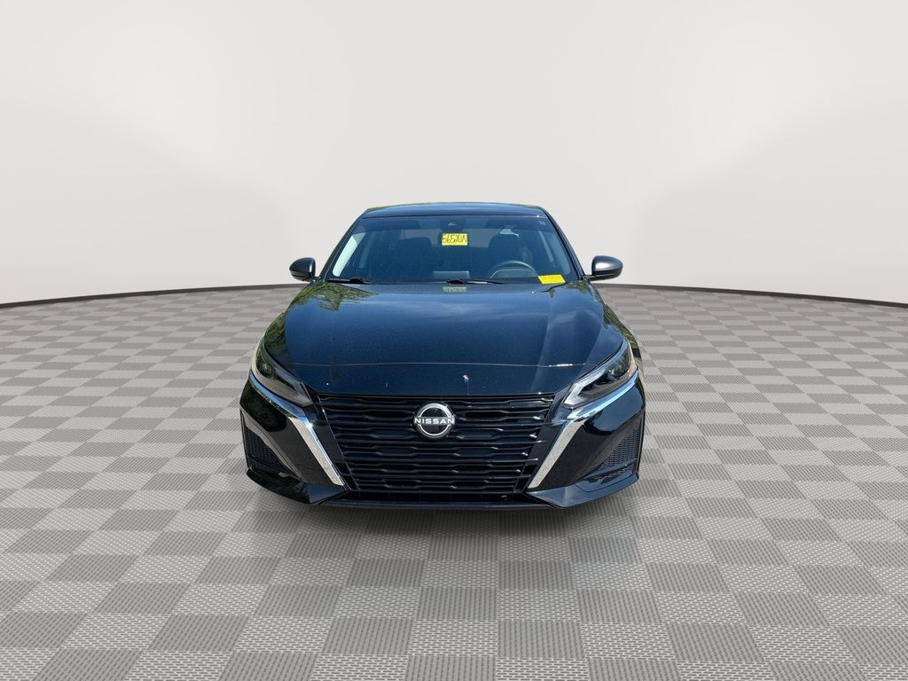 Certified 2025 Nissan Altima SV Sedan