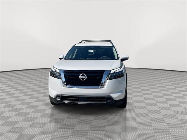 2025 Nissan Pathfinder SV photo 4