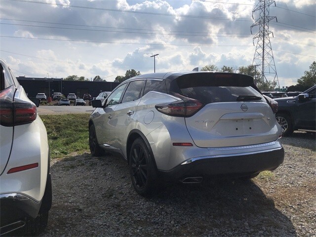 2024 Nissan Murano SL photo 2