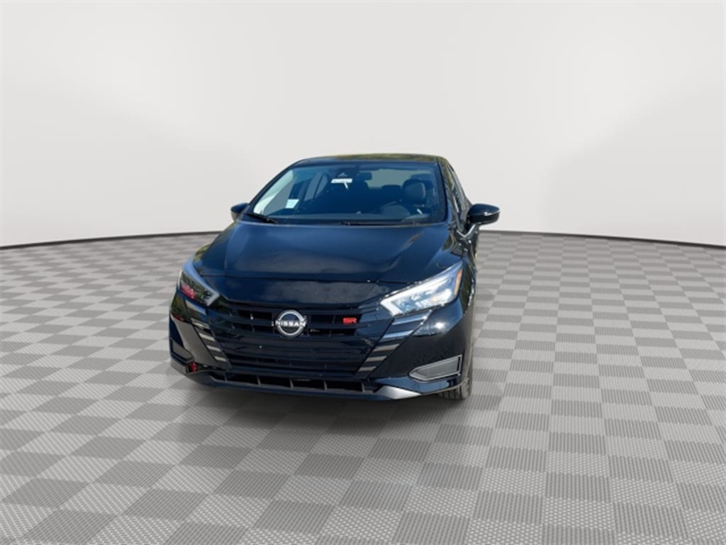 New 2025 Nissan Versa 1.6 SR Sedan