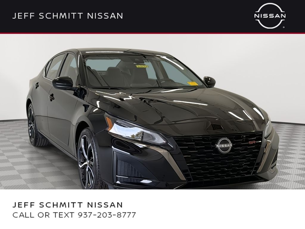 2025 Nissan Altima SR