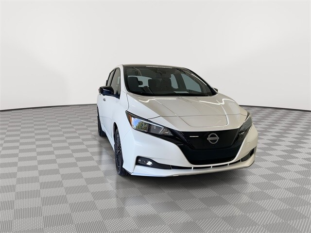 2024 Nissan Leaf SV Plus photo 3