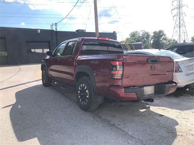 2023 Nissan Frontier PRO-4X photo 2