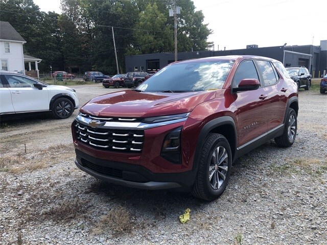 2025 Chevrolet Equinox LT photo 4