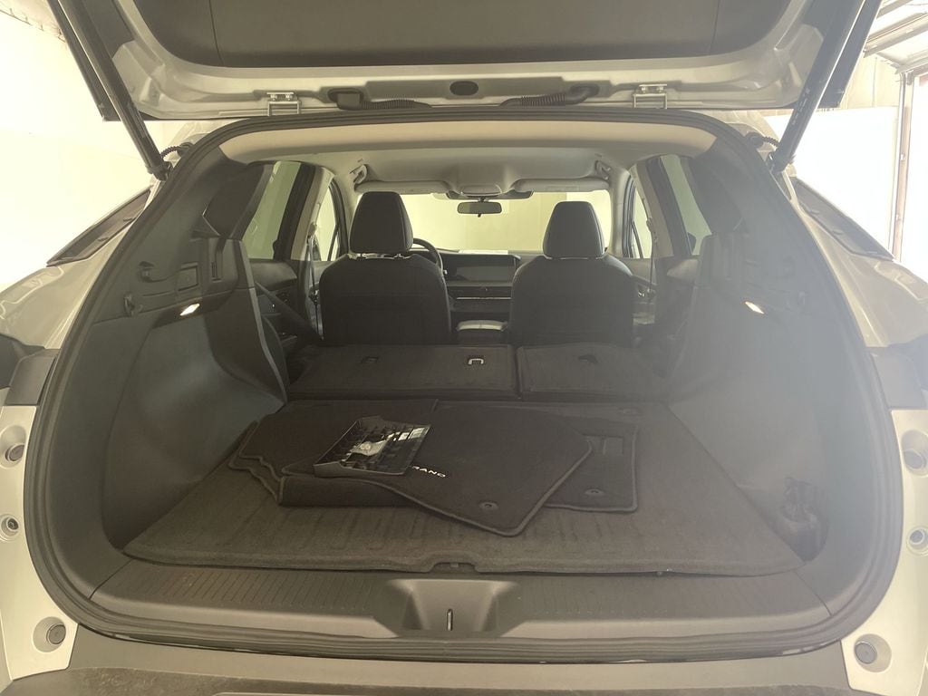 2025 Nissan Murano SV - Photo 17