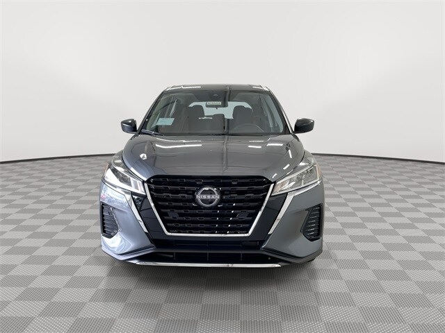 2025 Nissan Kicks Play S photo 4