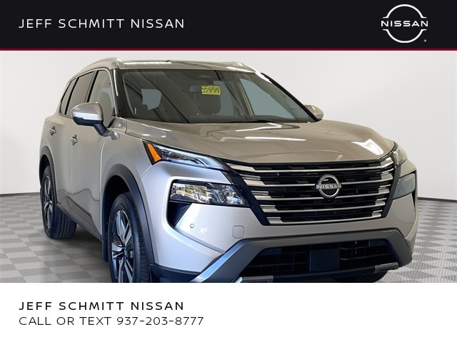 2024 Nissan Rogue SL's photo