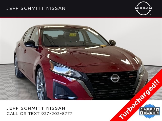 2024 Nissan Altima SR's photo