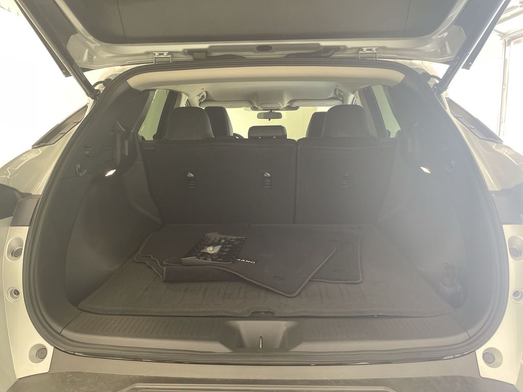2025 Nissan Murano SV - Photo 16