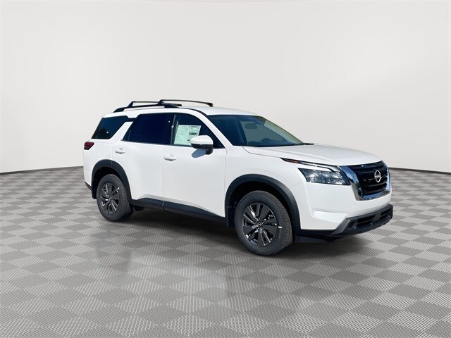 2025 Nissan Pathfinder SV photo 2