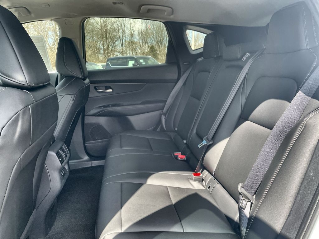 2025 Nissan Murano SV - Photo 18