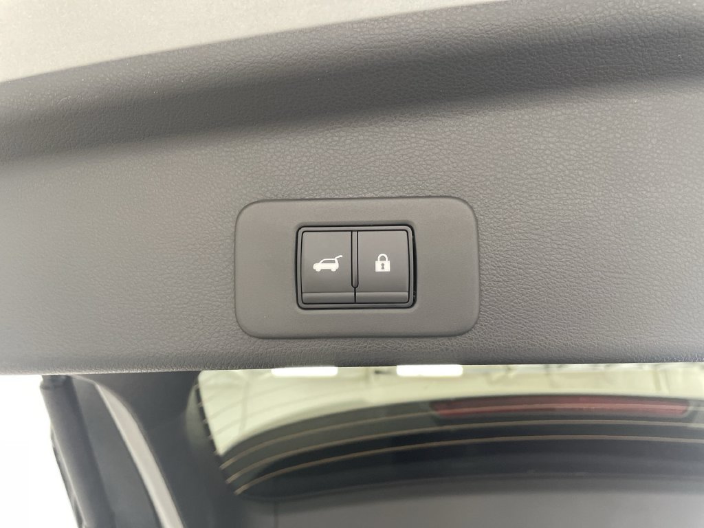 2025 Nissan Murano SV - Photo 18