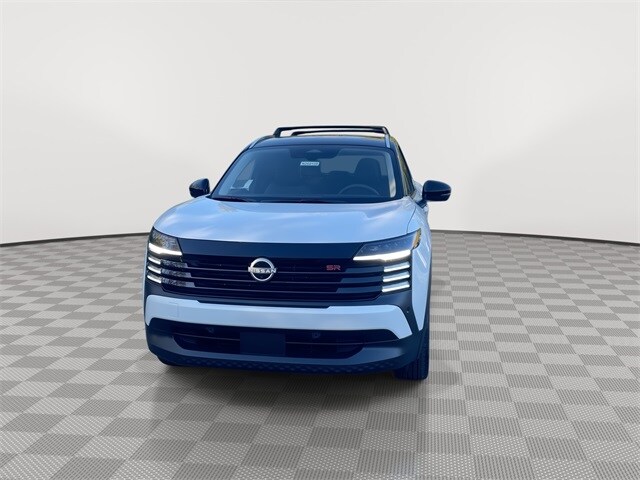 2026 Nissan Kicks SR photo 4