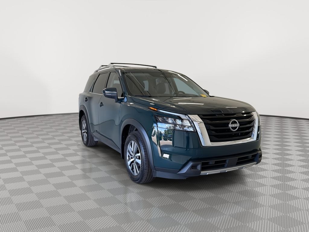Certified 2025 Nissan Pathfinder SL SUV