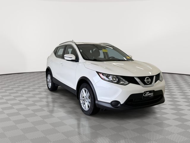 Used 2017 Nissan Rogue Sport SV with VIN JN1BJ1CR3HW124474 for sale in Beavercreek, OH
