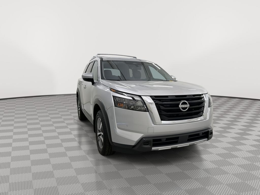 Certified 2025 Nissan Pathfinder SL SUV