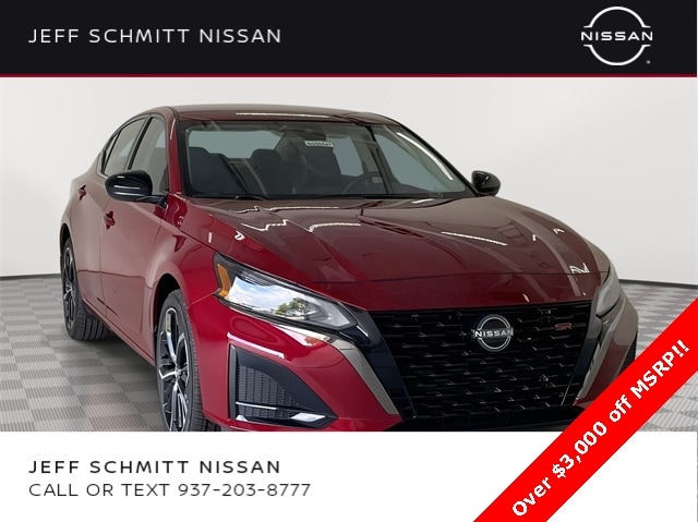 2025 Nissan Altima SR's photo