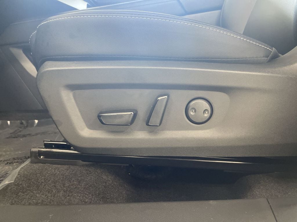 2025 Nissan Murano SV - Photo 24