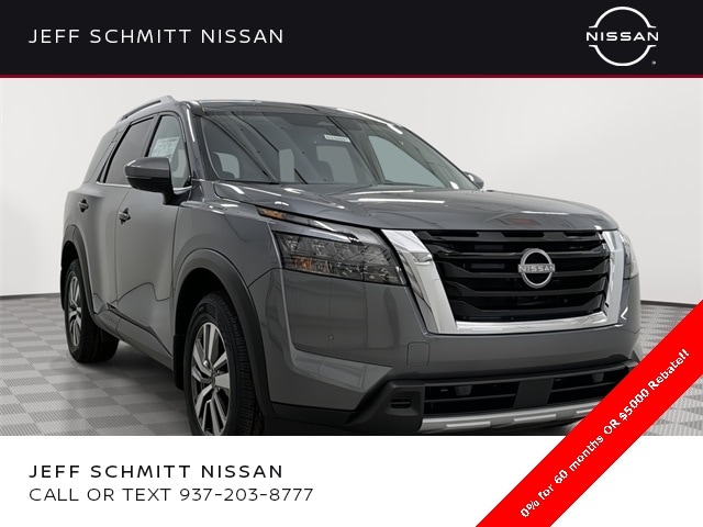 2025 Nissan Pathfinder SL's photo