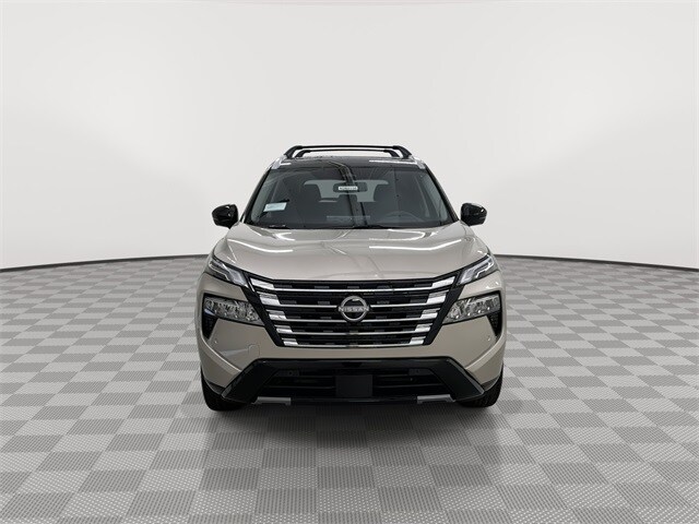 2026 Nissan Rogue Platinum photo 2