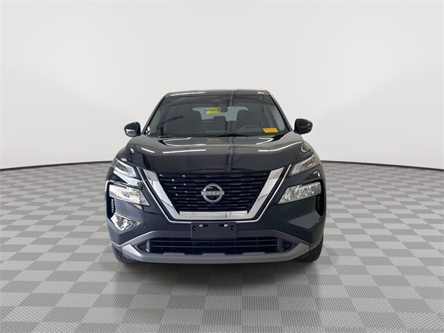 2023 Nissan Rogue SV photo 3