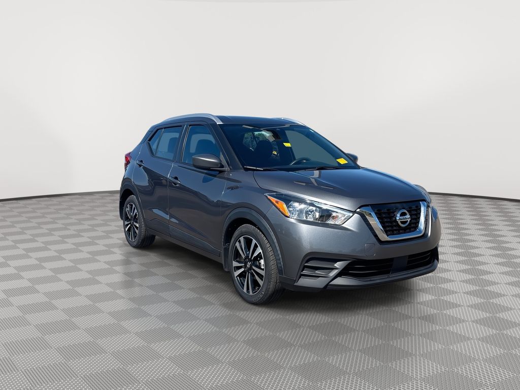 Used 2020 Nissan Kicks SV with VIN 3N1CP5CV3LL511919 for sale in Beavercreek, OH
