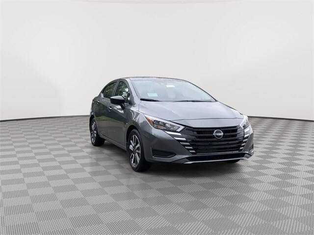 2025 Nissan Versa 1.6 S photo 2