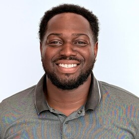 Staff member Donte Miles from 4ae74ac261b3