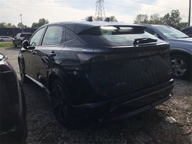 2024 Nissan ARIYA Platinum photo 2