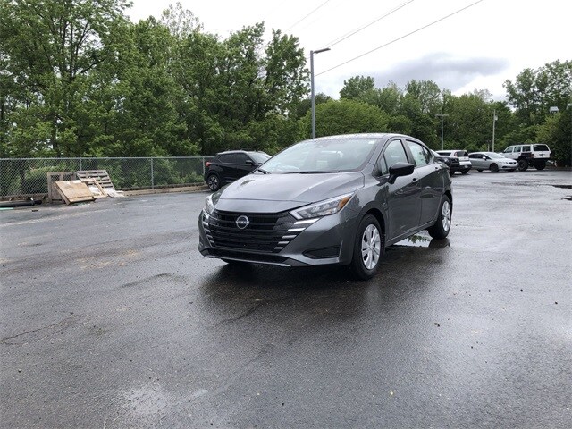 2025 Nissan Versa 1.6 S photo 4