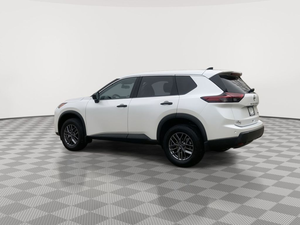 2025 Nissan Rogue S - Photo 8