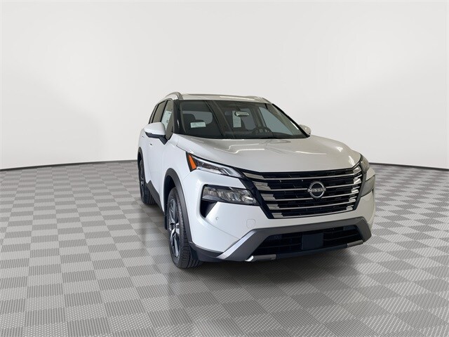 2025 Nissan Rogue SL photo 3