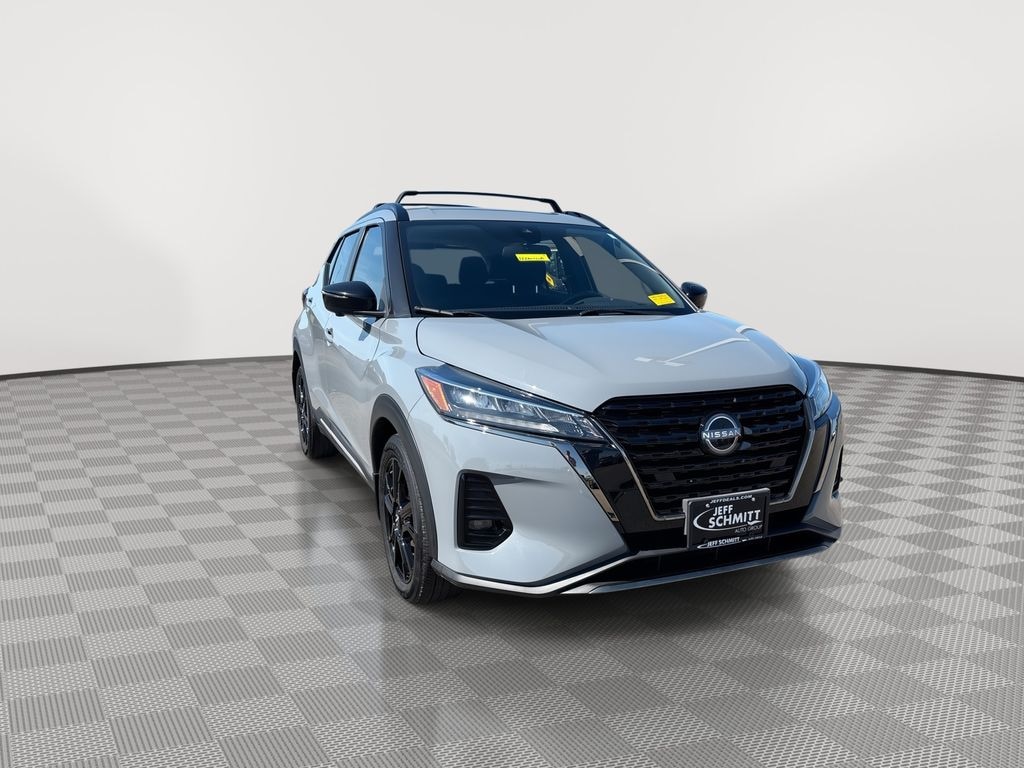 Used 2024 Nissan Kicks SR SUV