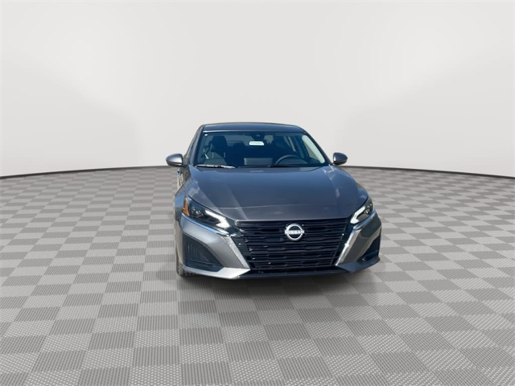 New 2025 Nissan Altima SV Sedan