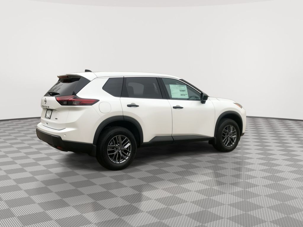2025 Nissan Rogue S - Photo 12