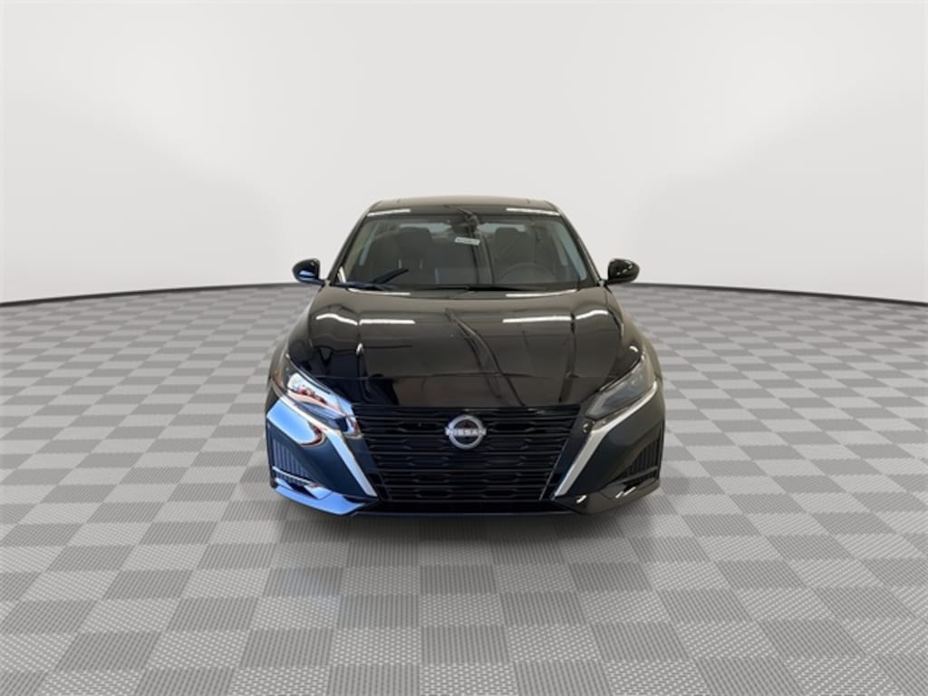 New 2025 Nissan Altima SV Sedan