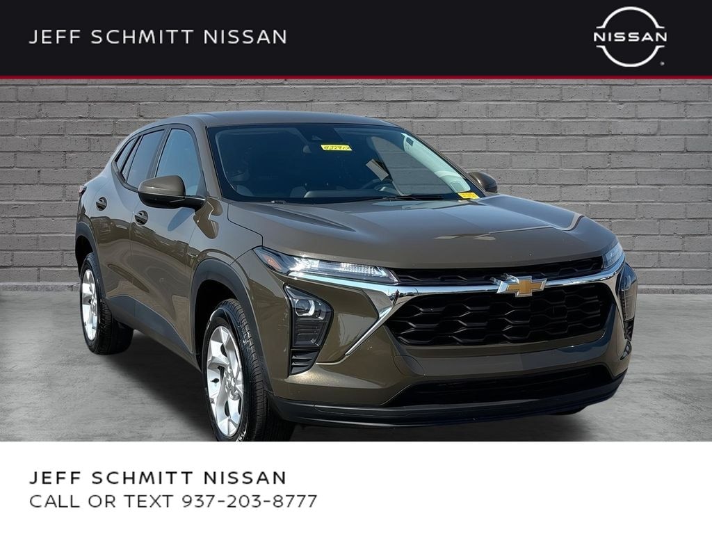 Used 2024 Chevrolet Trax LS SUV