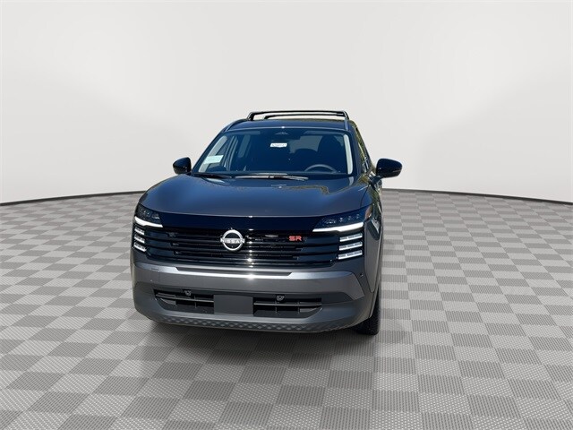 2026 Nissan Kicks SR photo 2